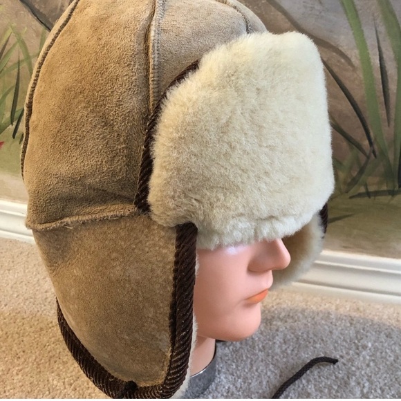 Sheepskin Trapper Hat - Picture 3 of 5